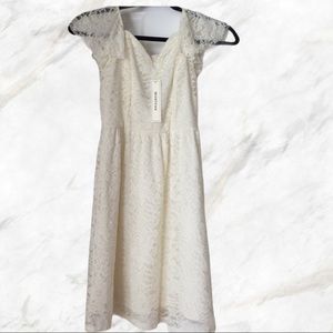 Monteau Lace white dress in size Small